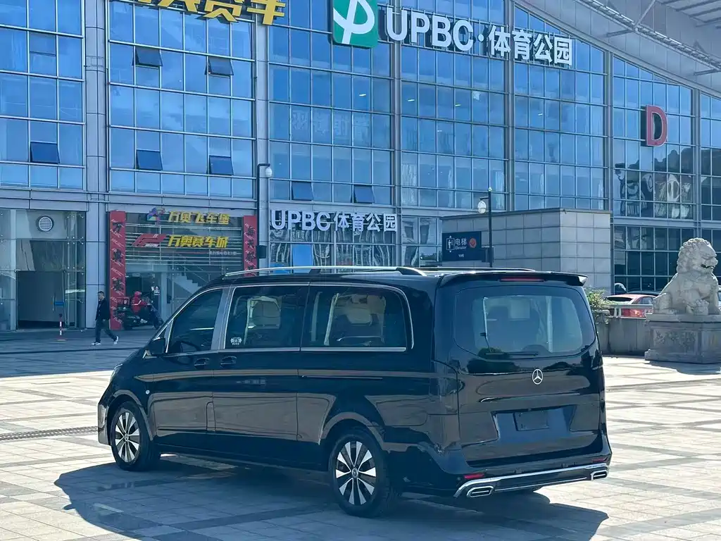 Vito 2023 2.0T Business Edition 7 seats купить на сайте DeffCars