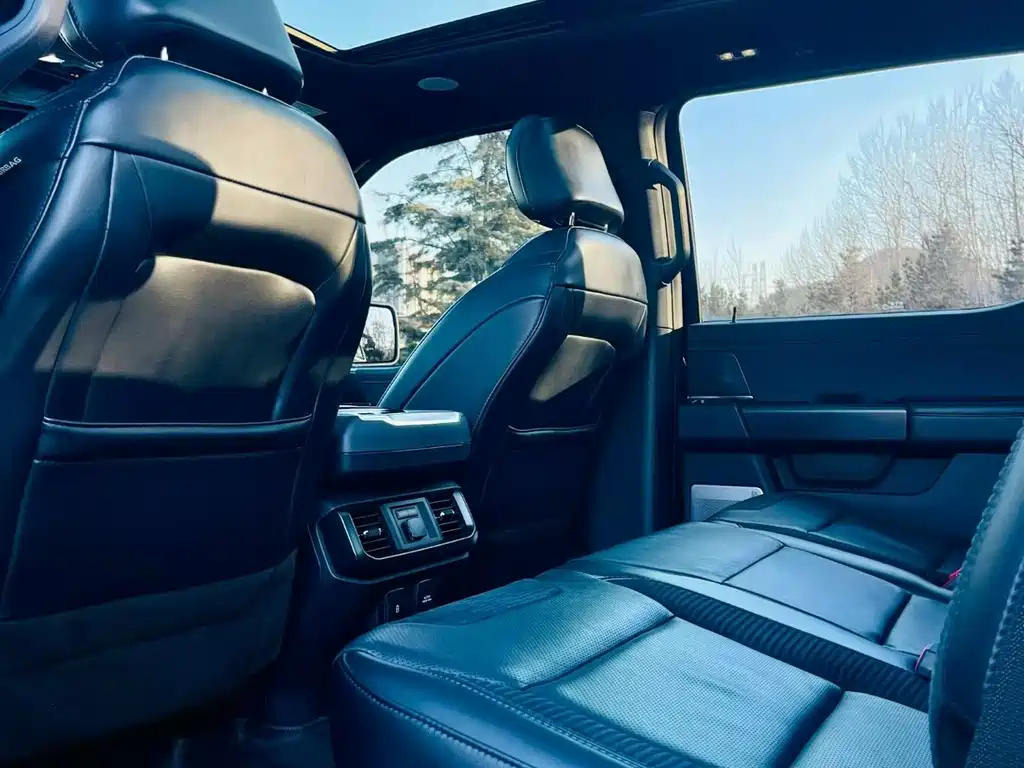 Ford F-150 Raptor 2023 3.5T Raptor купить на сайте DeffCars