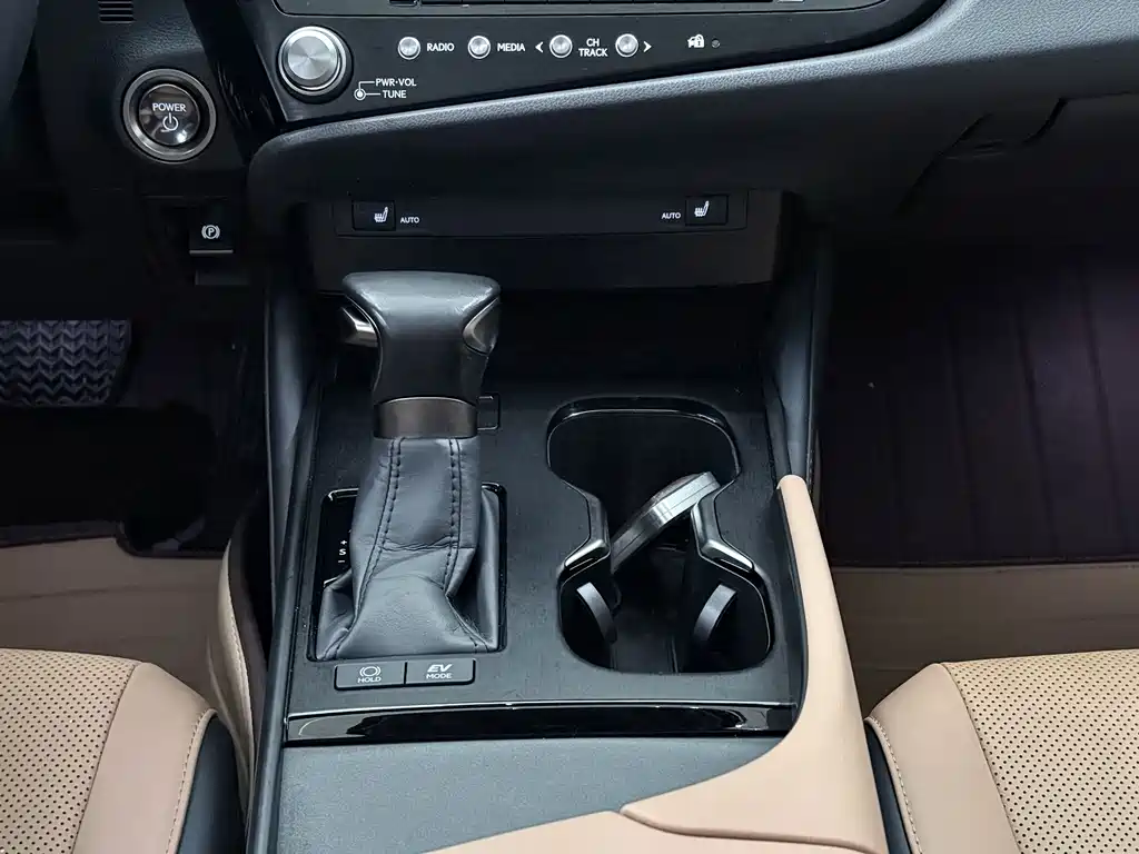 Lexus ES 2022 300h Excellence Edition купить на сайте DeffCars