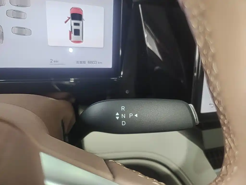 Xia (Summer) 2025 DM-i 1.5T 180km transcendent type купить на сайте DeffCars