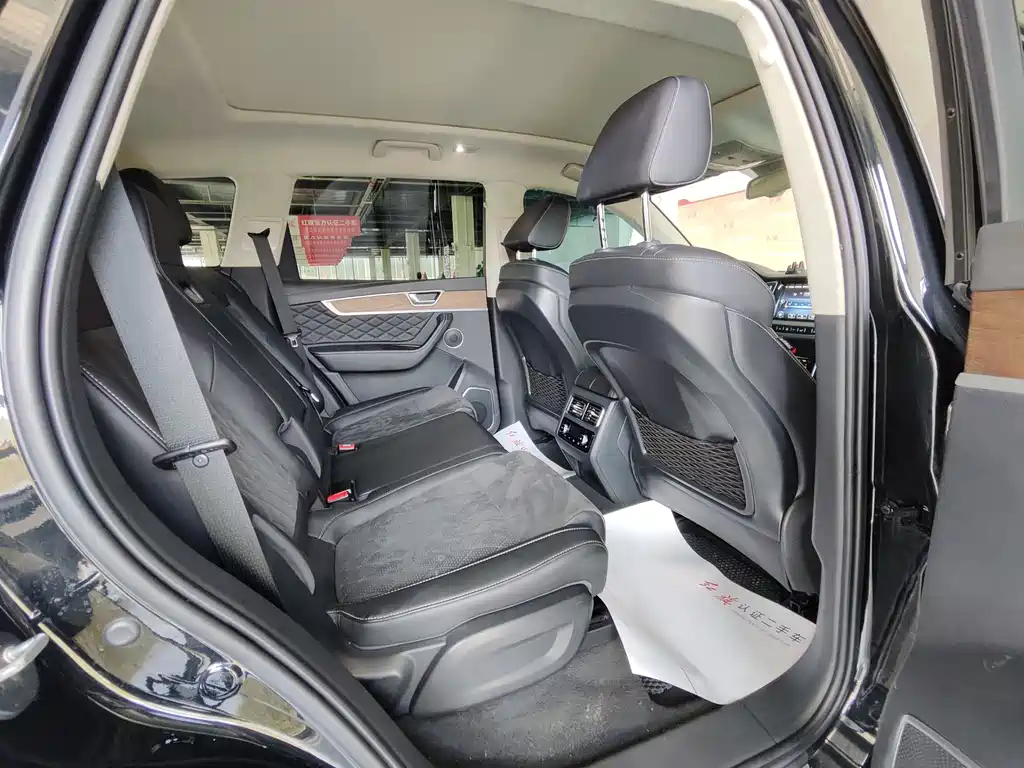 Hongqi HS7 2022 3.0T automatic four-wheel drive smart connected flagship version, five seats купить на сайте DeffCars