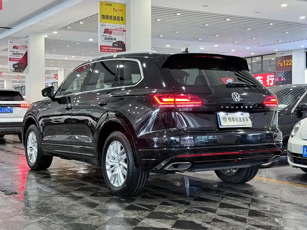 Touareg 2020 2.0TSI Ruishang Edition National VI купить на сайте DeffCars