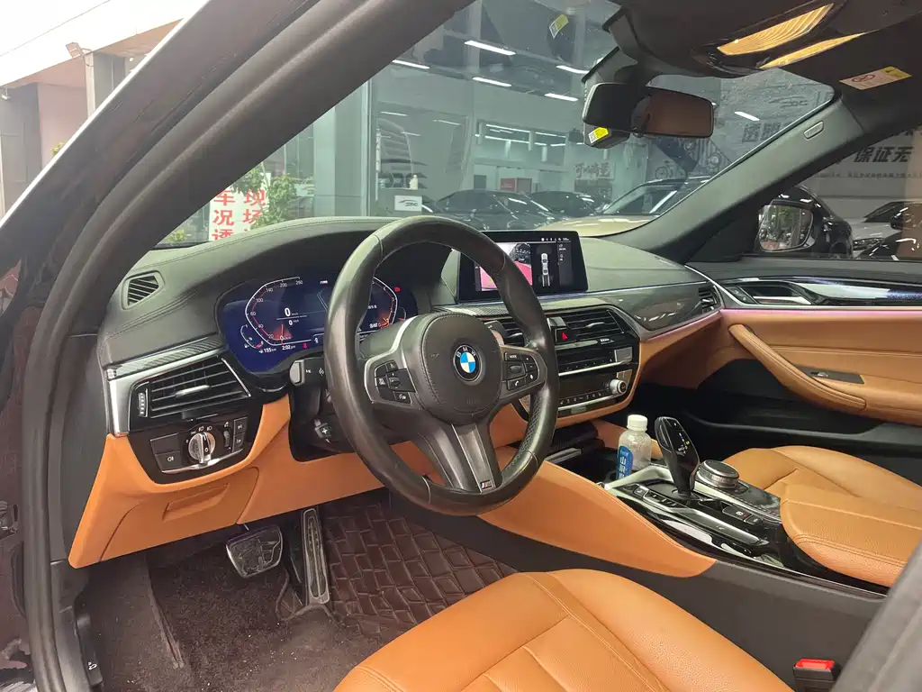 BMW 5 Series 2020 530Li Leading M Sports Package купить на сайте DeffCars