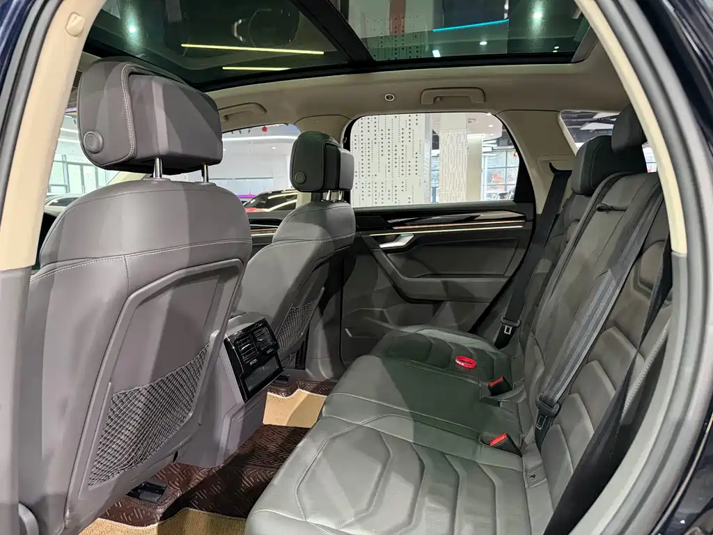 Touareg 2021 3.0TSI Ruixiang Edition Classic Sports Package купить на сайте DeffCars