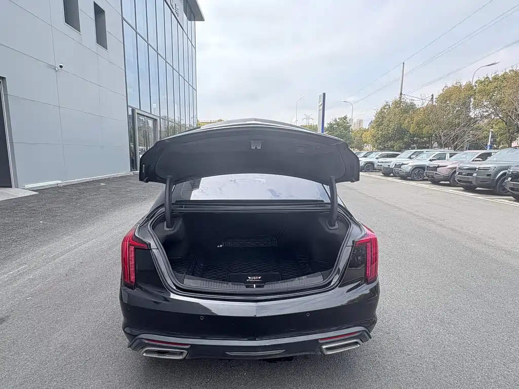 Cadillac CT5 2021 28T Fashion Model купить на сайте DeffCars