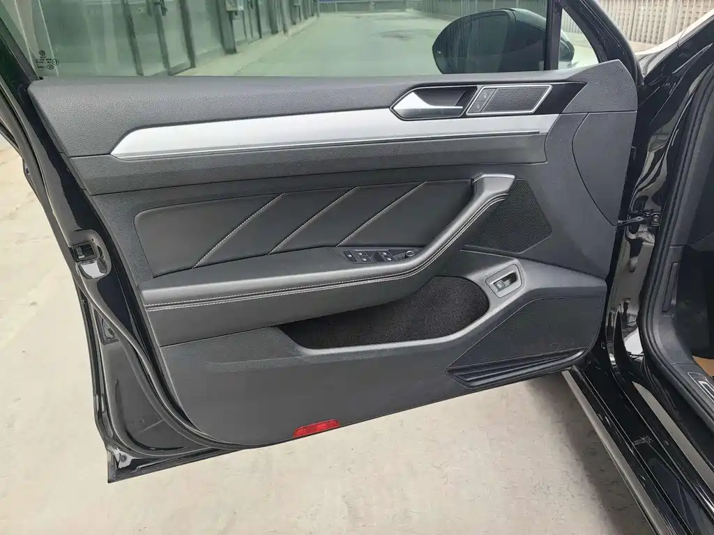 Magotan 2024 model 2 million public model 280TSI DSG comfort model купить на сайте DeffCars
