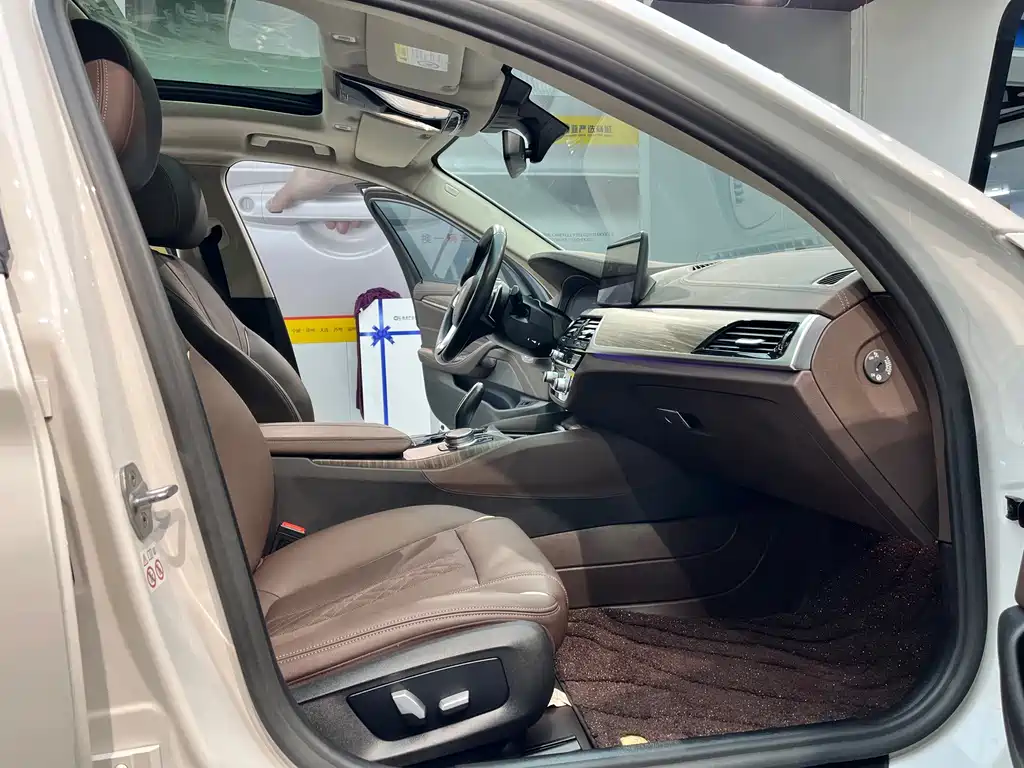 BMW 5 Series 2021 530Li Leading Luxury Package купить на сайте DeffCars