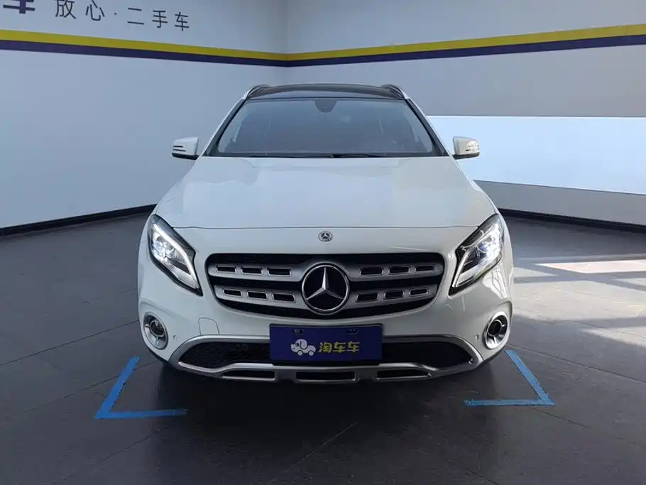 Mercedes-Benz GLA 2017 GLA 220 4MATIC Fashion Model купить на сайте DeffCars