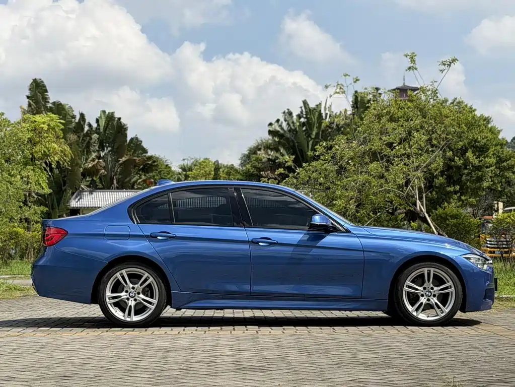 BMW 3 Series 2019 320i M Sports Package купить на сайте DeffCars