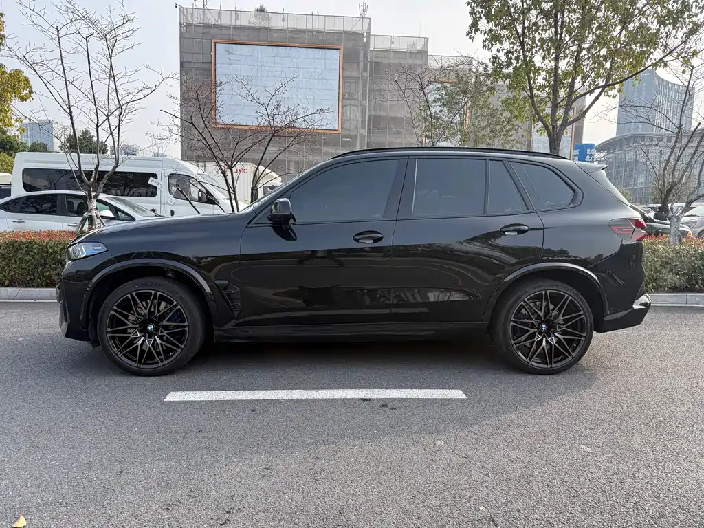 BMW X5 M 2023 X5 M Thunder Edition купить на сайте DeffCars