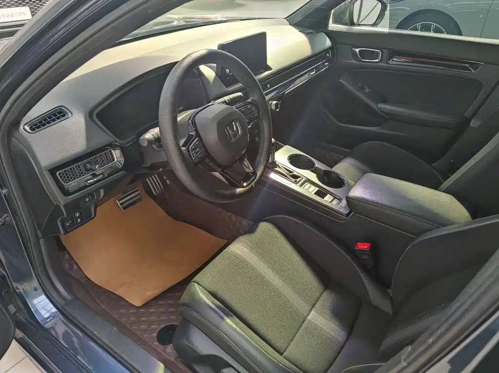 Civic 2022 240TURBO CVT combustion version купить на сайте DeffCars