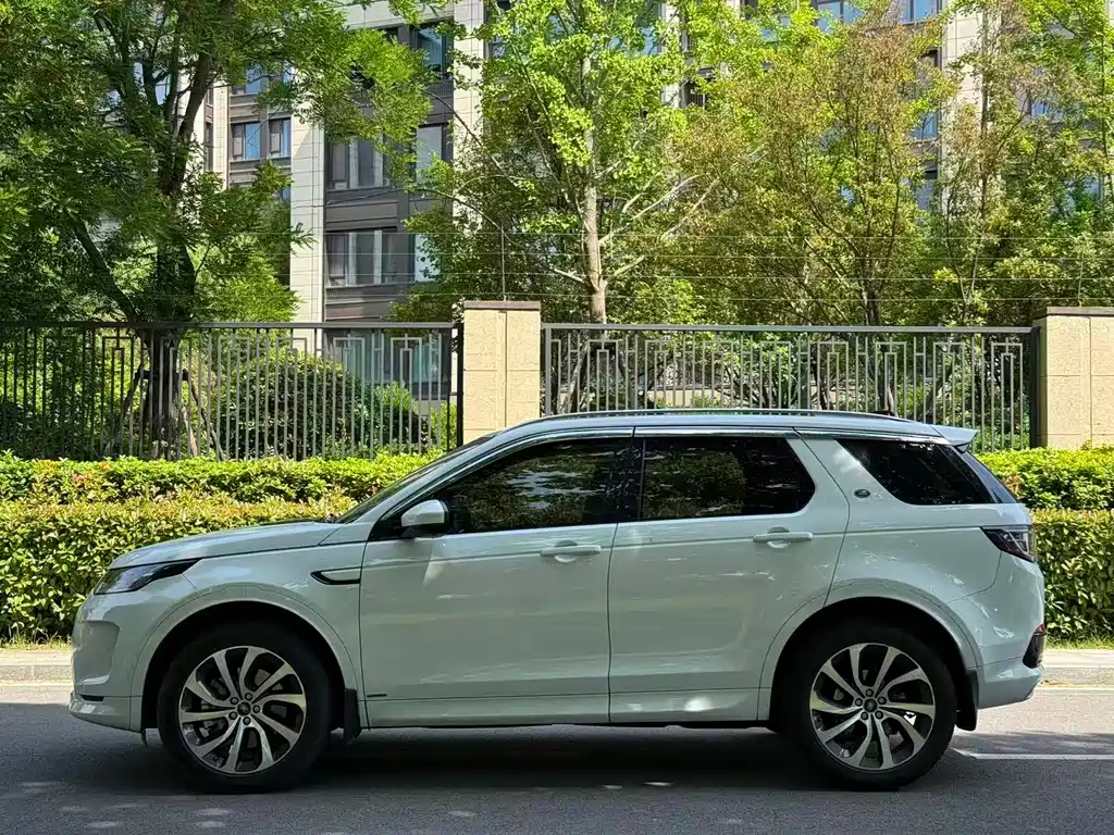 Discovery Sport 2020 249PS R-Dynamic Performance Edition купить на сайте DeffCars