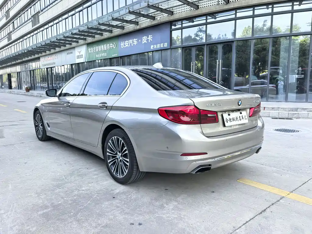 BMW 5 Series 2018 Facelift 530Li Exclusive Luxury Package купить на сайте DeffCars