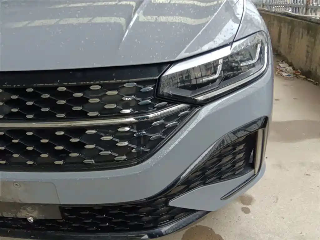 Lavida 2023 300TSI DSG Starry Sky Full Edition купить на сайте DeffCars