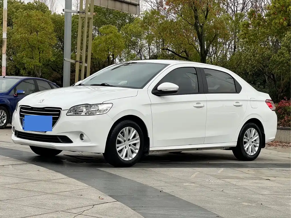Peugeot 301 2016 1.6L automatic comfort version купить на сайте DeffCars