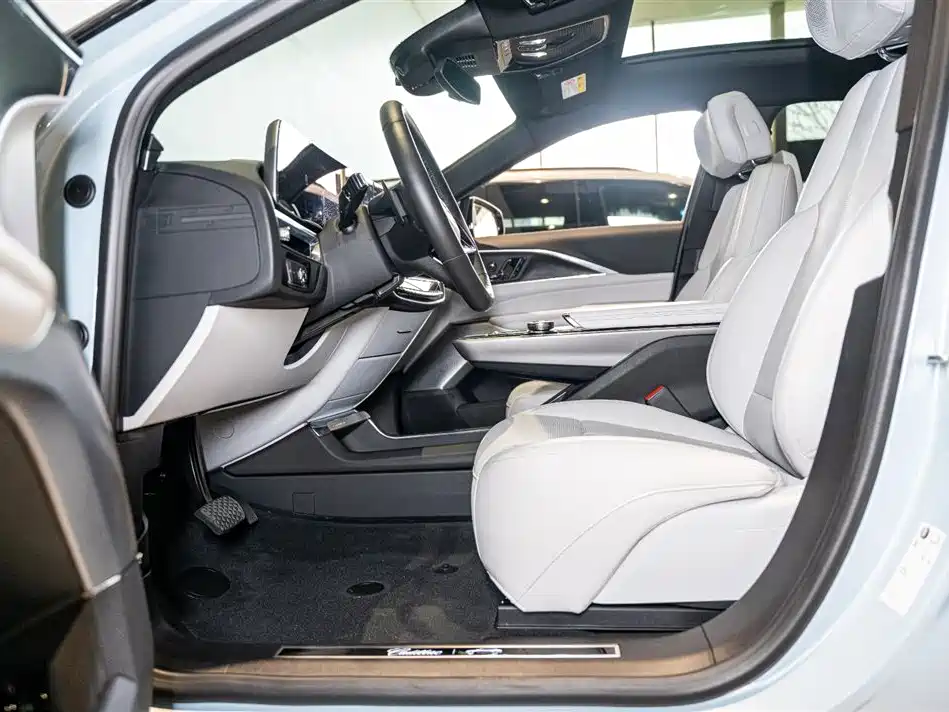 IQ Ruige 2024 Rear Drive Standard Range Deluxe Edition купить на сайте DeffCars