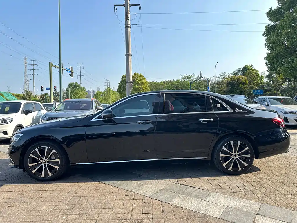 Mercedes-Benz E-Class New Energy 2022 facelift E 350 e L plug-in hybrid sedan купить на сайте DeffCars