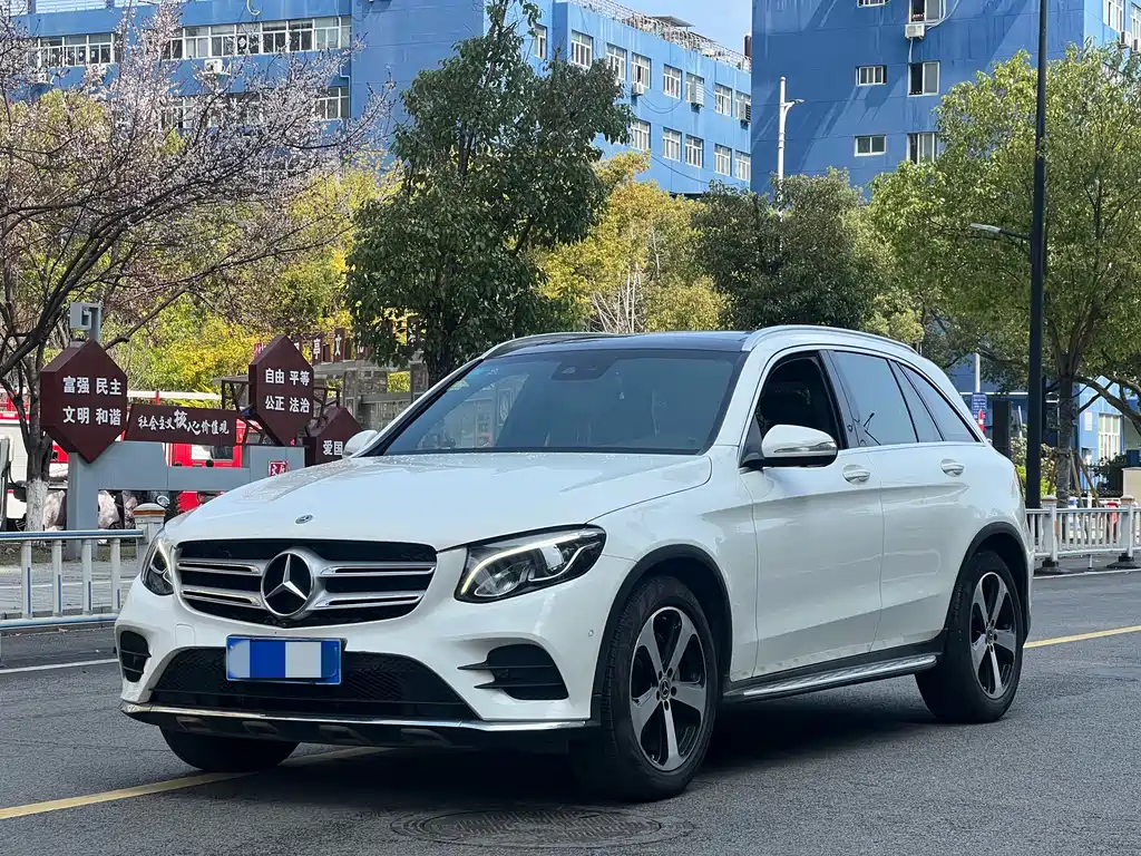 Mercedes-Benz GLC 2018 facelift GLC 260 4MATIC luxury model купить на сайте DeffCars