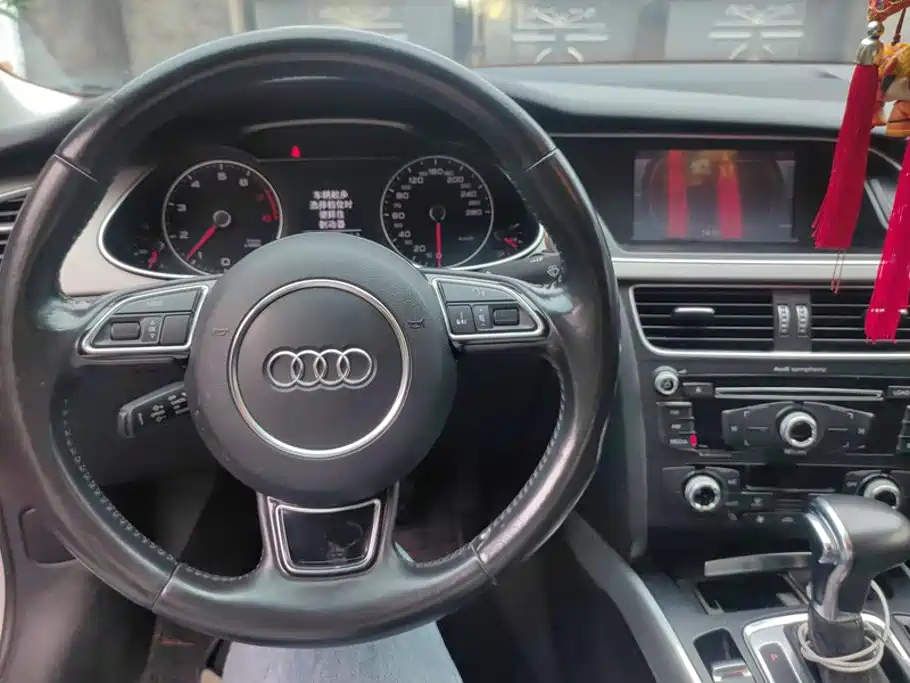 Audi A4L 2016 35 TFSI Collector's Edition S line Comfort купить на сайте DeffCars