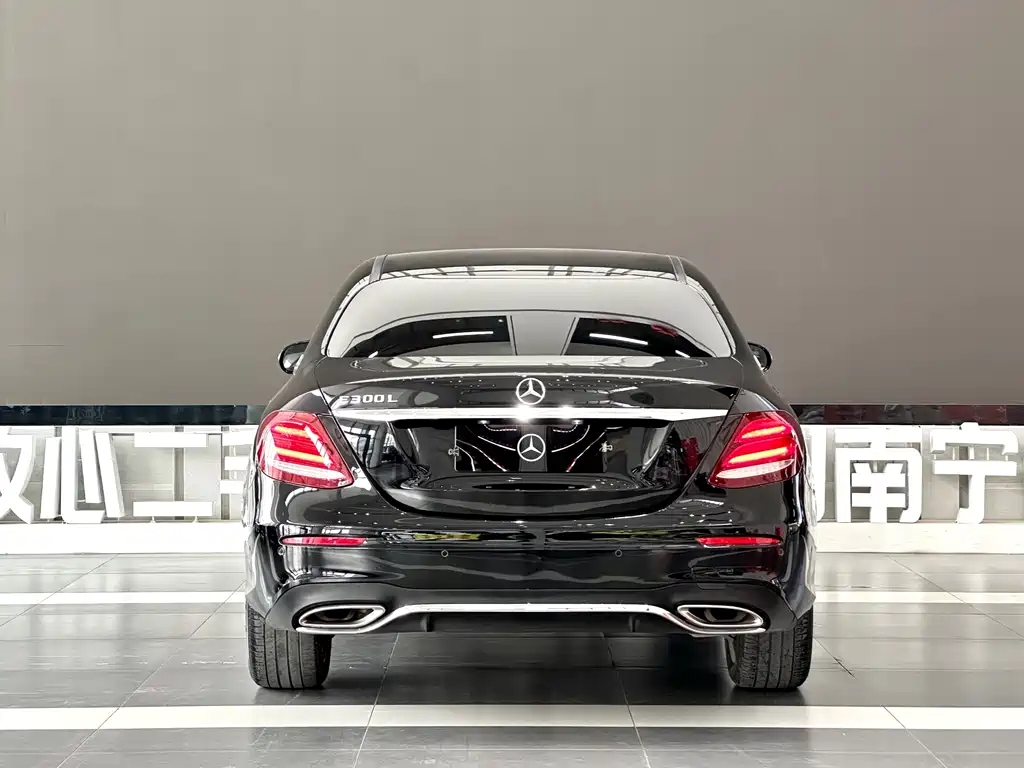 Mercedes-Benz E-Class 2018 E 200 L купить на сайте DeffCars