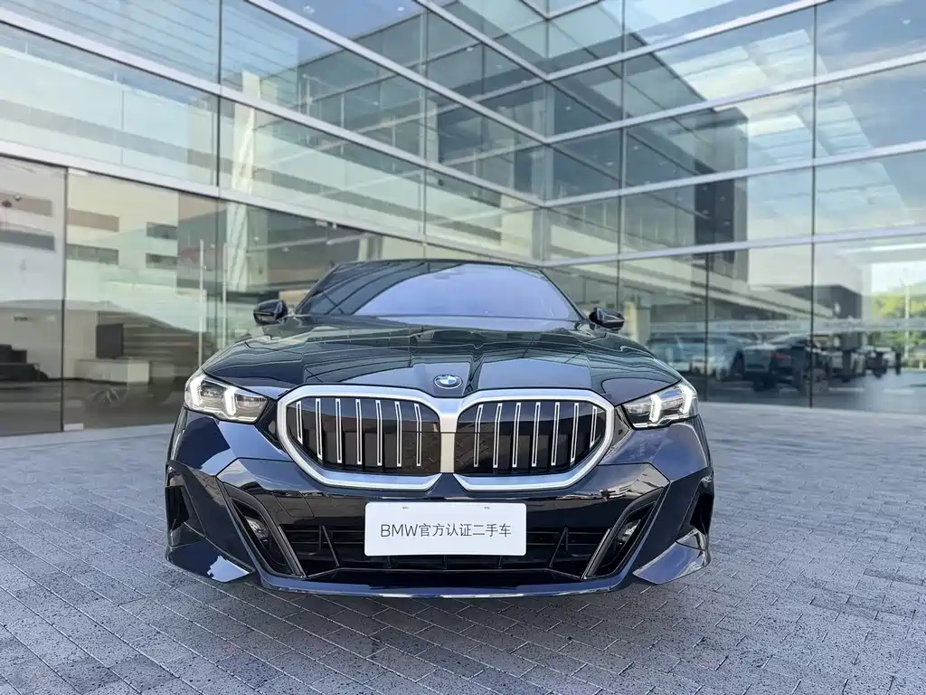 BMW 5 Series imported 2024 530i leading M sports package купить на сайте DeffCars