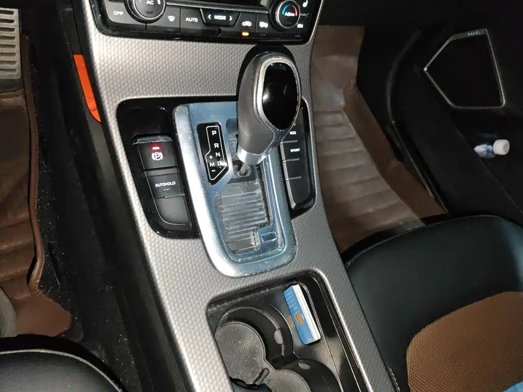 Emgrand GS 2016 Elegant Edition 1.3T Automatic Premium Model купить на сайте DeffCars