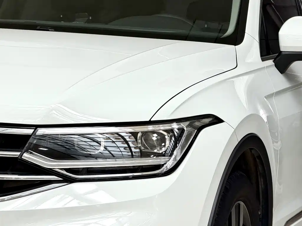 Tiguan L 2024 330TSI automatic two-wheel drive R-Line version купить на сайте DeffCars
