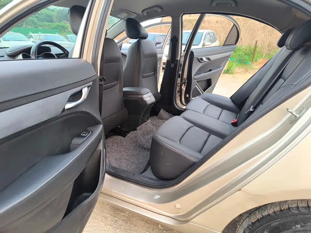 Emgrand 2021 UP 1.5L CVT comfort model купить на сайте DeffCars