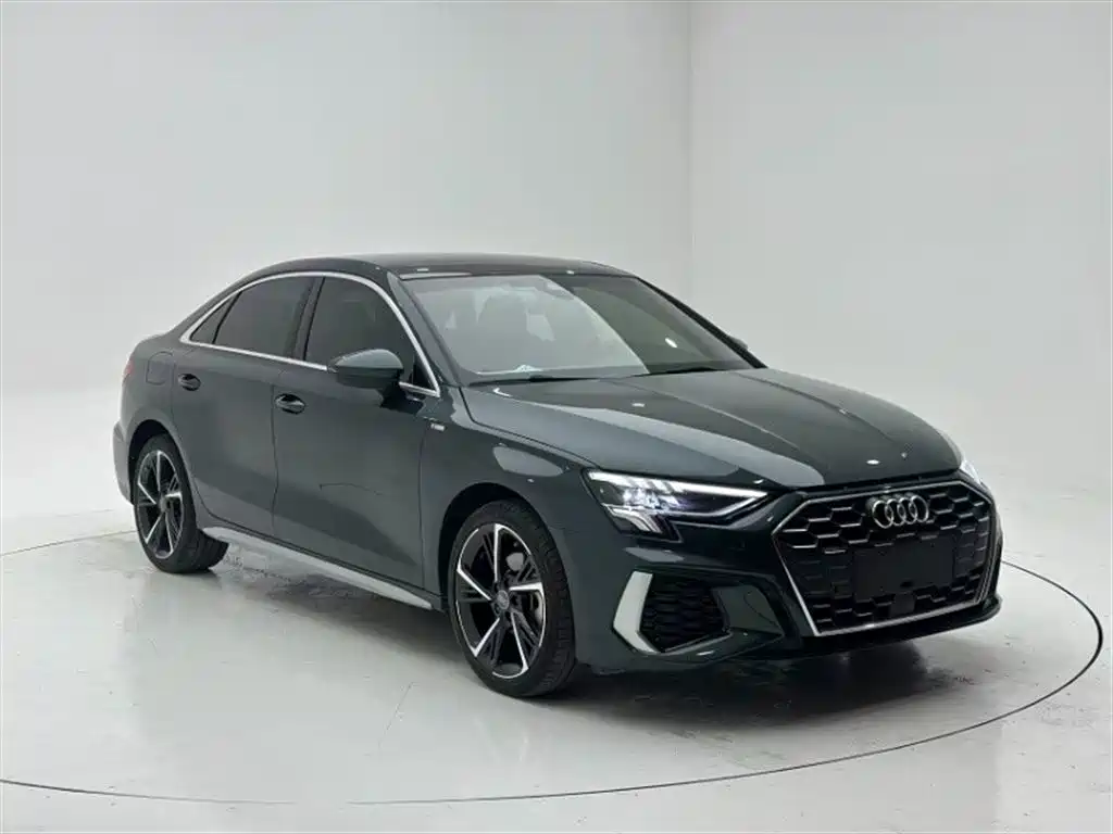 Audi A3 2021 A3L Limousine 35 TFSI Fashionable and Sporty купить на сайте DeffCars