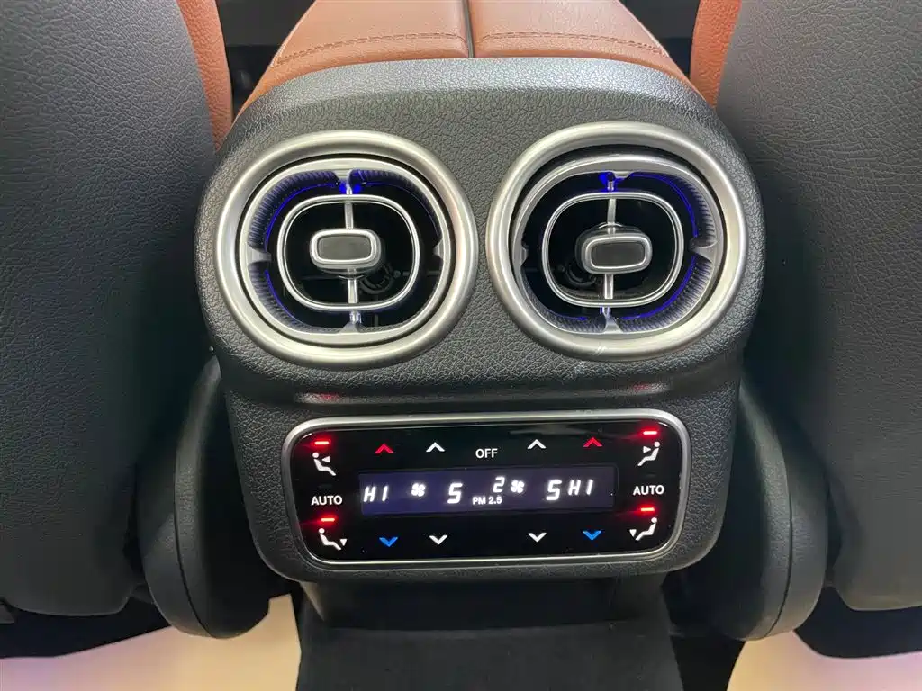 Mercedes-Benz GLC 2023 facelift GLC 300 L 4MATIC dynamic 5-seater купить на сайте DeffCars