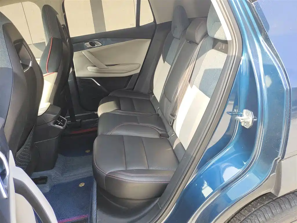 Lynk & Co 06 2020 1.5T Yao Halo купить на сайте DeffCars