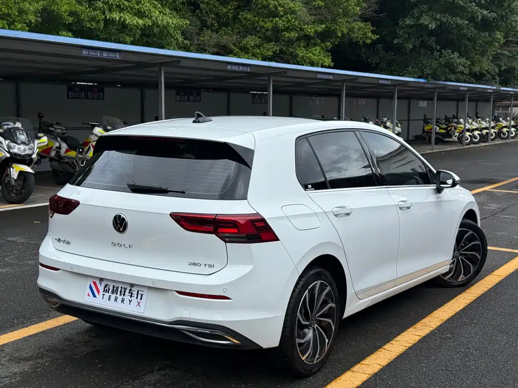 Golf 2023 280TSI DSG Pro купить на сайте DeffCars