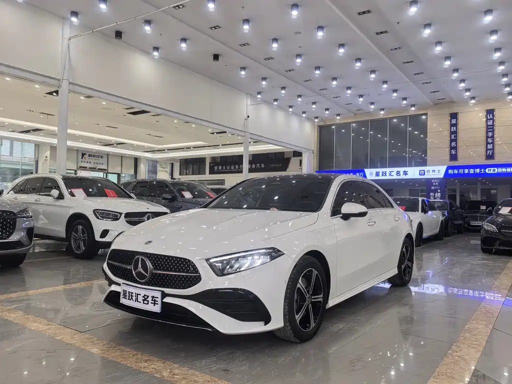 Mercedes-Benz A-Class 2024 A 200 L Fashion купить на сайте DeffCars