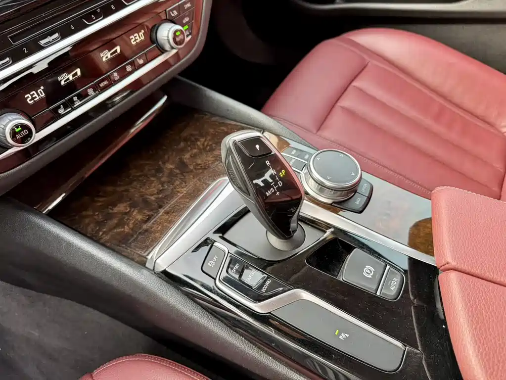 BMW 5 Series 2018 528Li Special Edition launched купить на сайте DeffCars