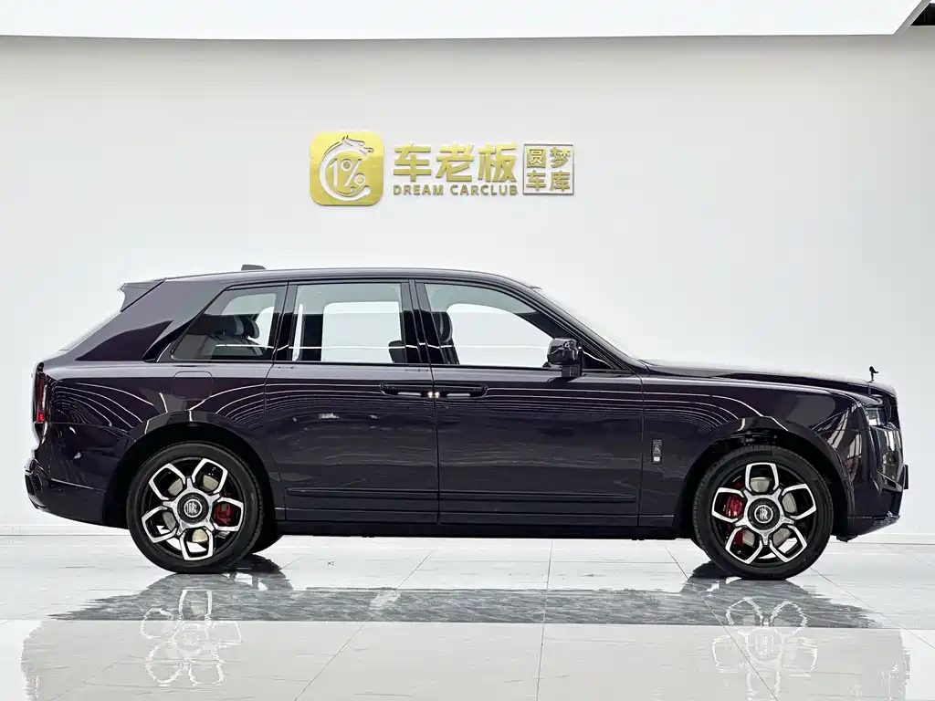 Cullinan 2024 Black Badge купить на сайте DeffCars