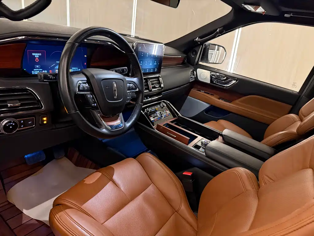 Navigator 2020 3.5T Long Axis Presidential Edition купить на сайте DeffCars