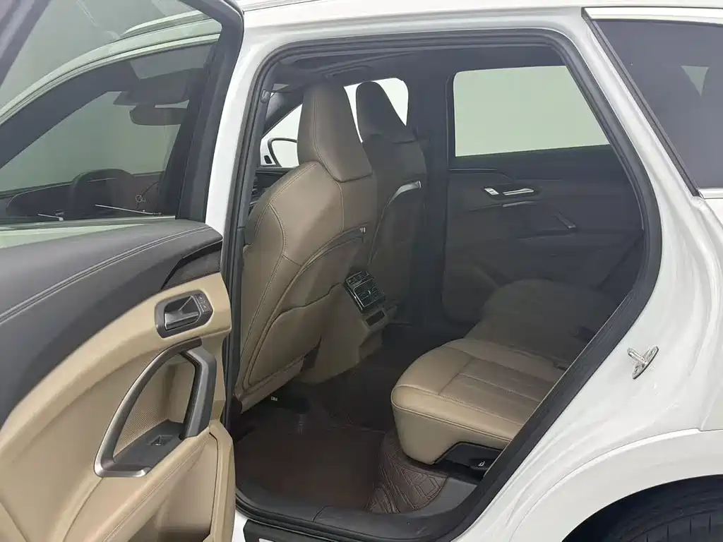 Audi Q5L 2026 2.0T smart hybrid luxury model купить на сайте DeffCars