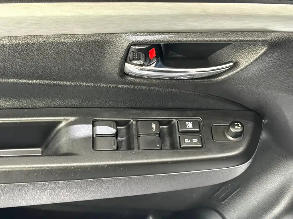 Qiyue 2015 1.6L automatic enjoyment type купить на сайте DeffCars