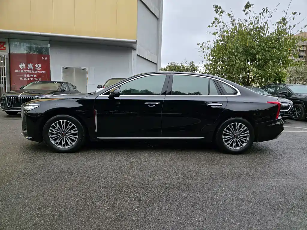Hongqi H5 2023 1.5T DCT Zhilian Qiyun Edition купить на сайте DeffCars