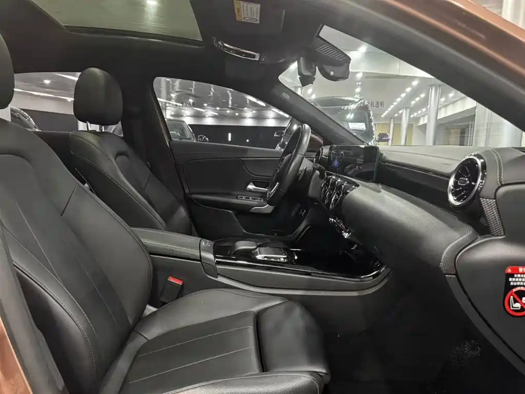 Mercedes-Benz A-Class 2020 Facelift A 200 L Sports Sedan Dynamic Type купить на сайте DeffCars