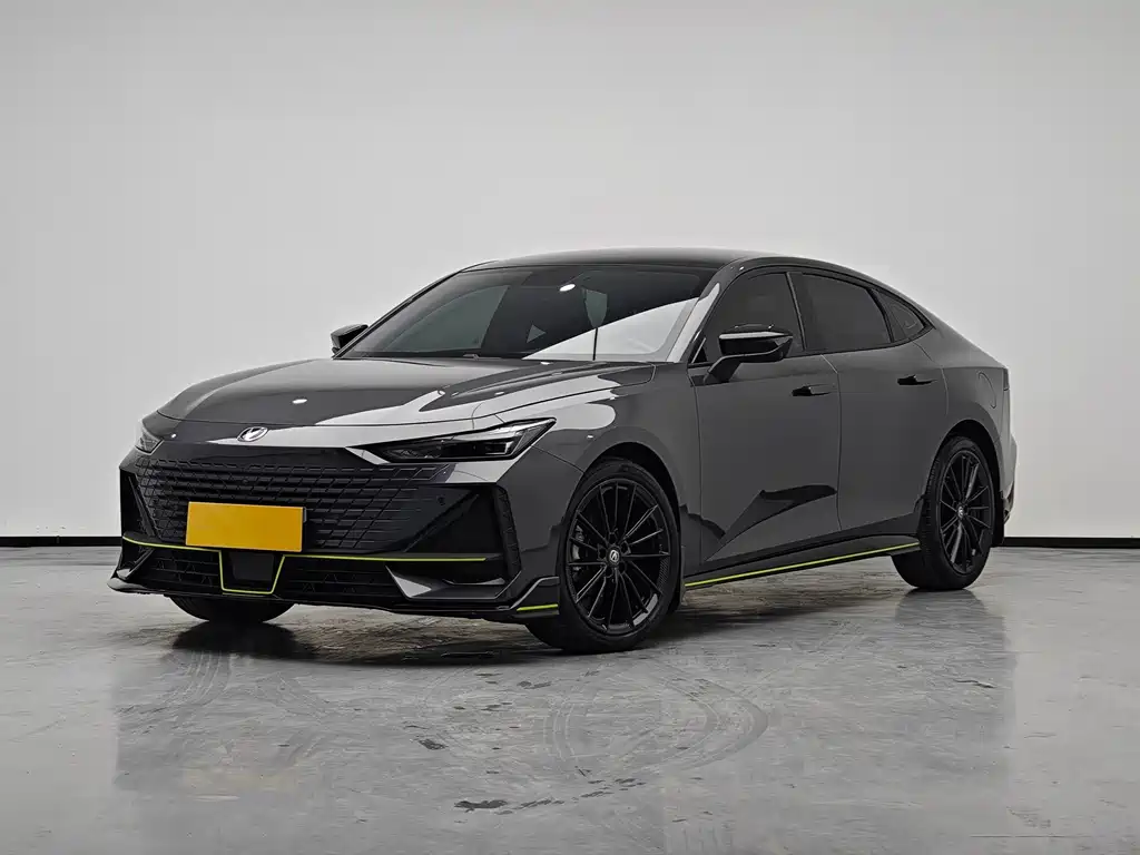 Changan UNI-V 2022 1.5T sports version купить на сайте DeffCars
