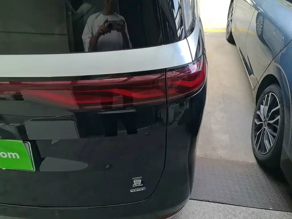 Xia (Summer) 2025 DM-i 1.5T 180km Transcendental купить на сайте DeffCars