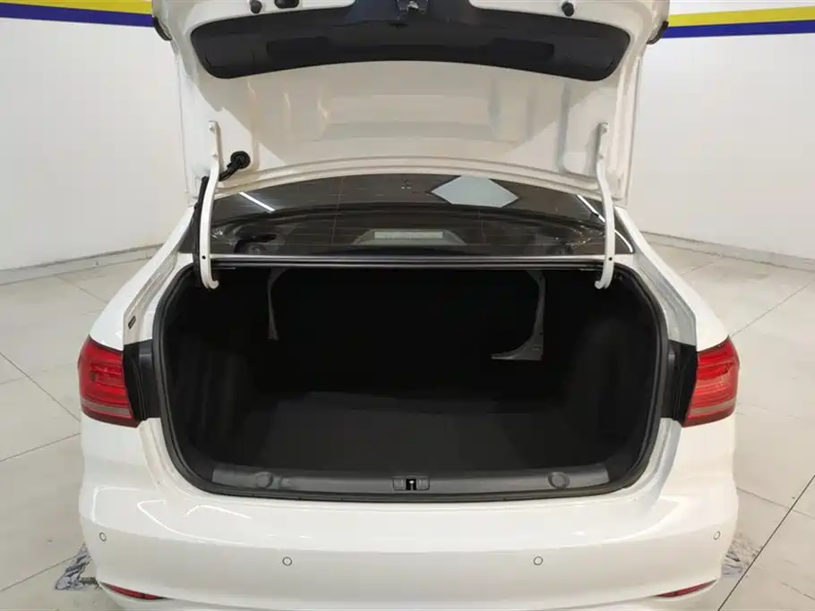 Lavida 2019 Lavida Qihang 1.5L Automatic Fashion Edition National VI купить на сайте DeffCars