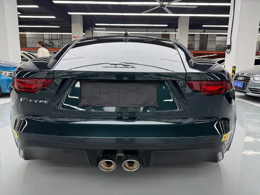 Jaguar F-TYPE 2020 2.0T Race Flag Edition купить на сайте DeffCars