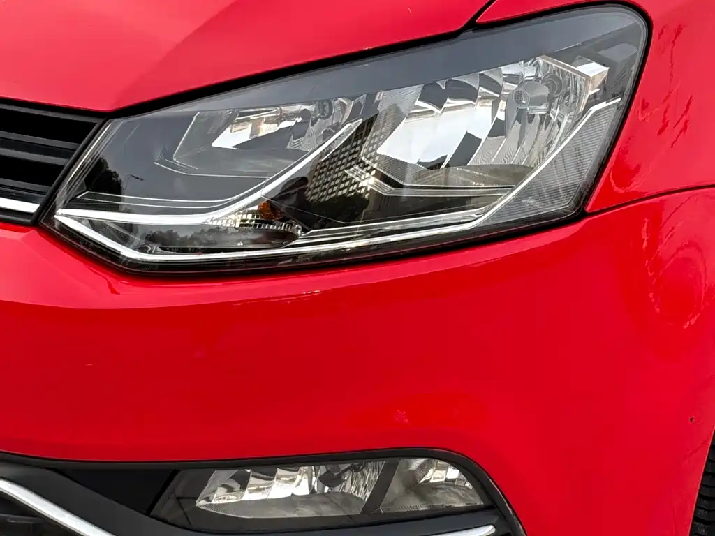 Polo 2016 1.6L automatic comfort model купить на сайте DeffCars