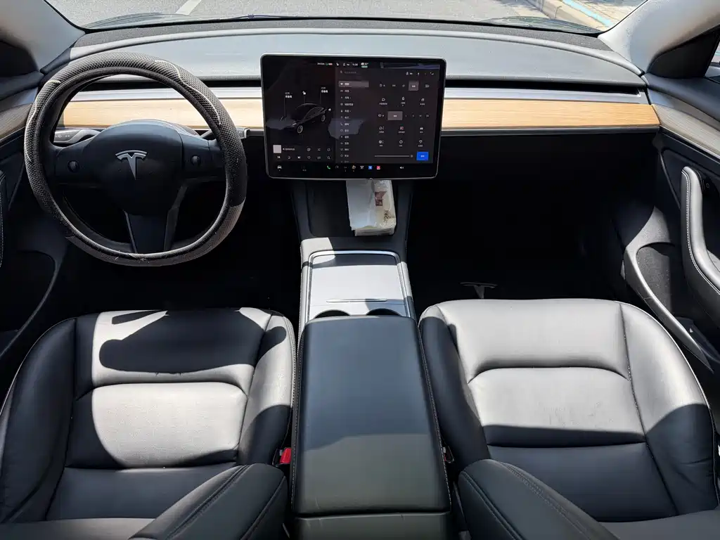Model 3 2022 rear-wheel drive version купить на сайте DeffCars