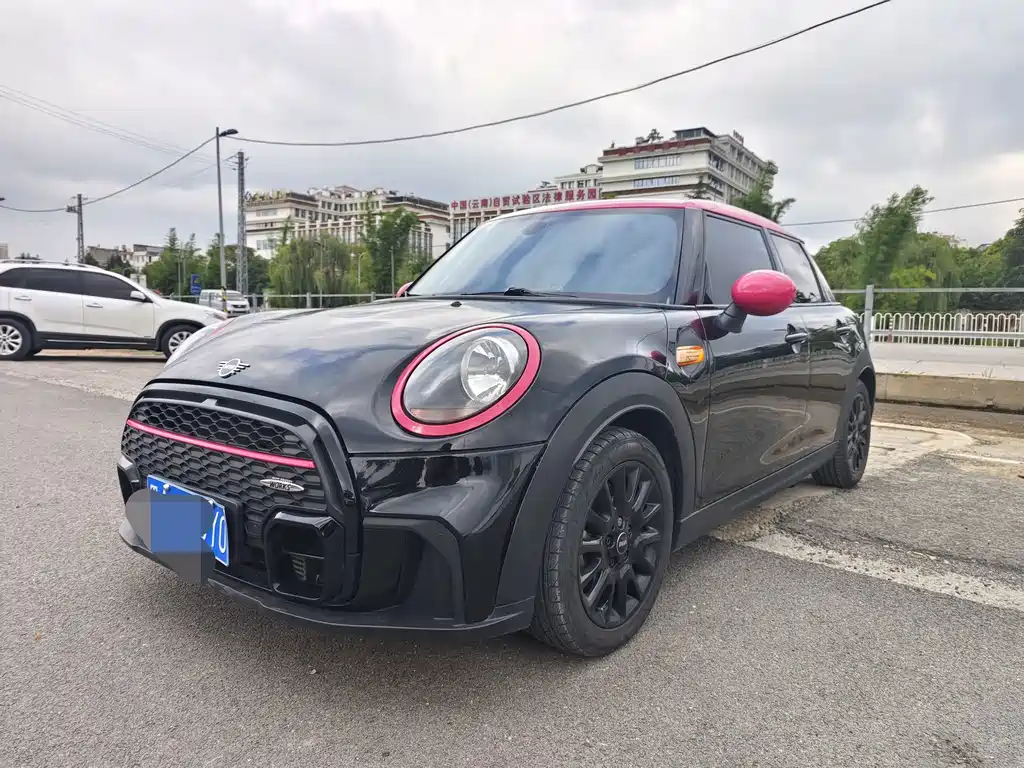 MINI 2018 1.5T ONE PLUS five-door version купить на сайте DeffCars