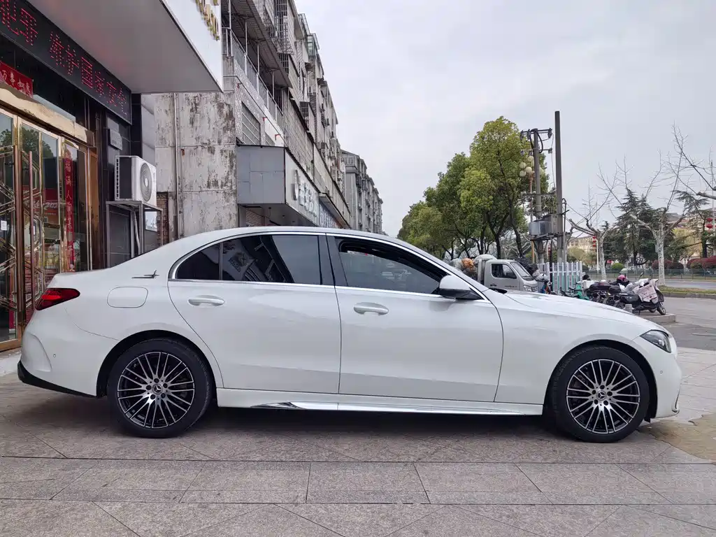 Mercedes-Benz C-Class 2023 facelift C 200 L sports version купить на сайте DeffCars