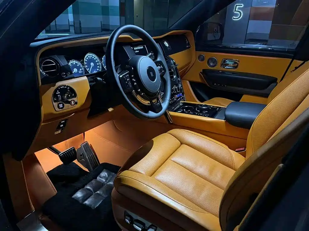 Cullinan 2024 five-seater version купить на сайте DeffCars