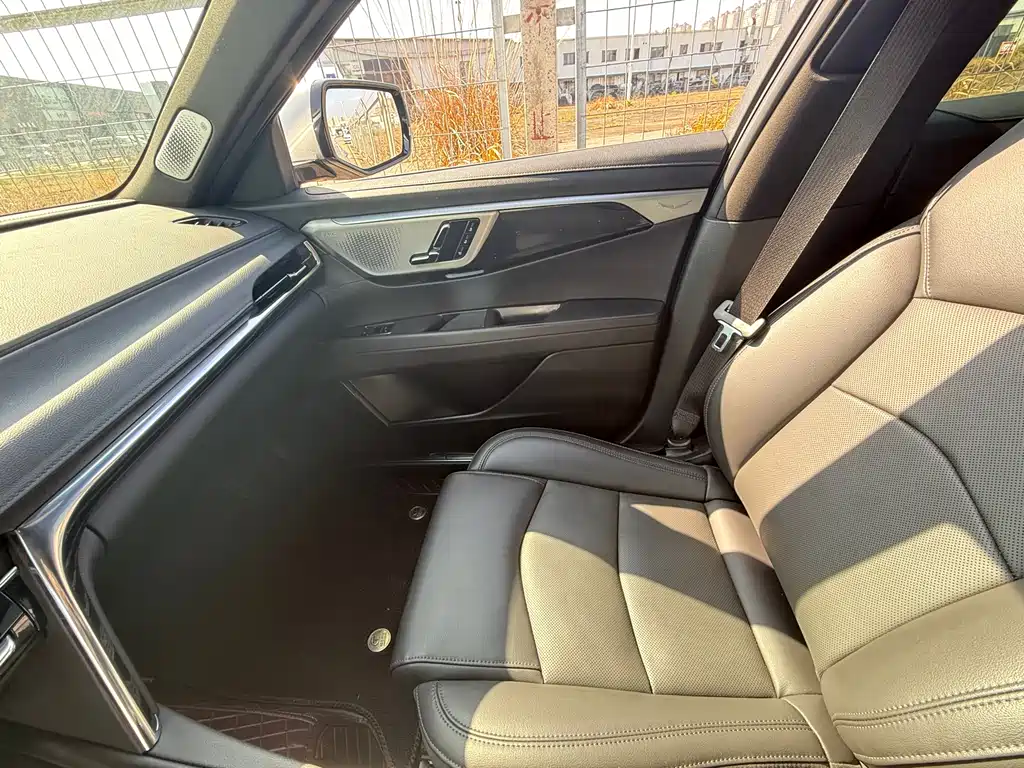 Cadillac CT6 2023 28T luxury model купить на сайте DeffCars